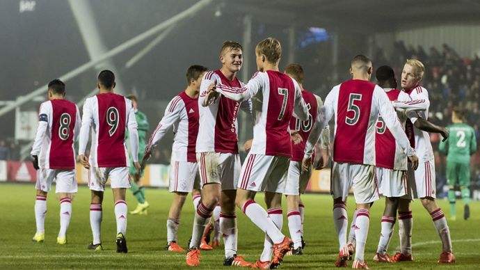 及商业合作 及商业合作