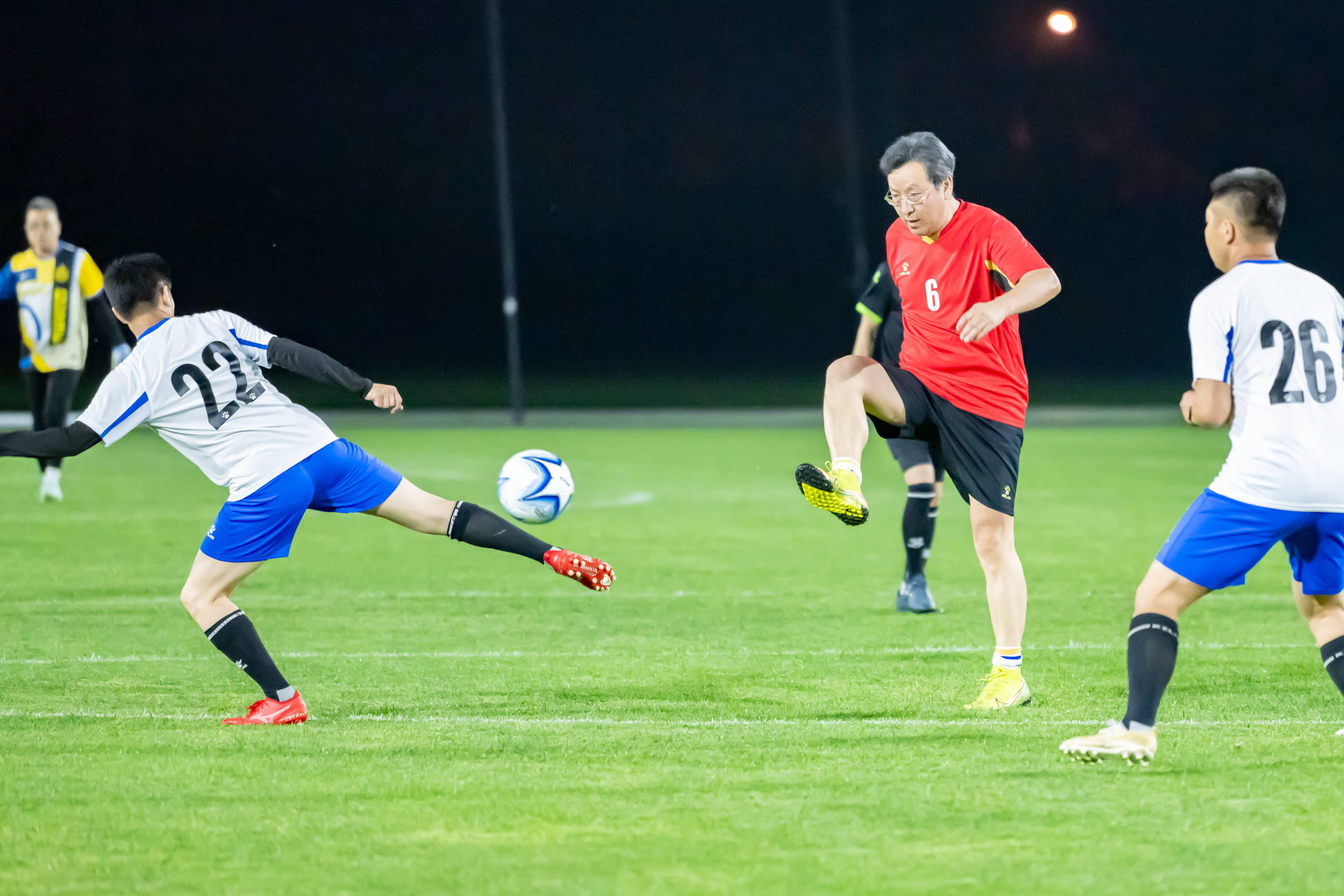 刺曾多次在 刺曾多次在