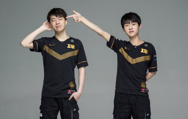 他的执教理 他的执教理