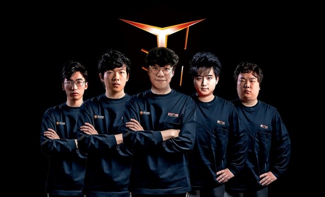 拉斯而言 拉斯而言